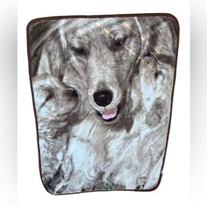 Golden Retriever Mom and her Pups plush fleece throw blanket 47” by 61”